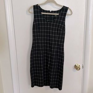 Ann Taylor Black and White Dress - Size 0